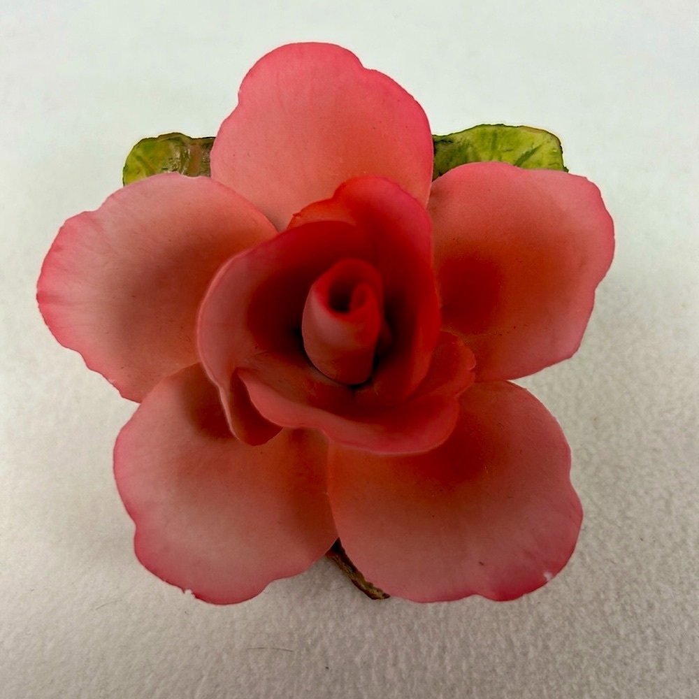 Vintage 3.5” D  handmade porcelain pink Capodimonte Italy rose